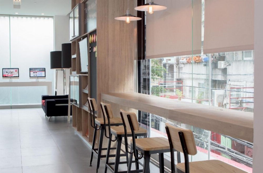 Red Planet Manila Bay